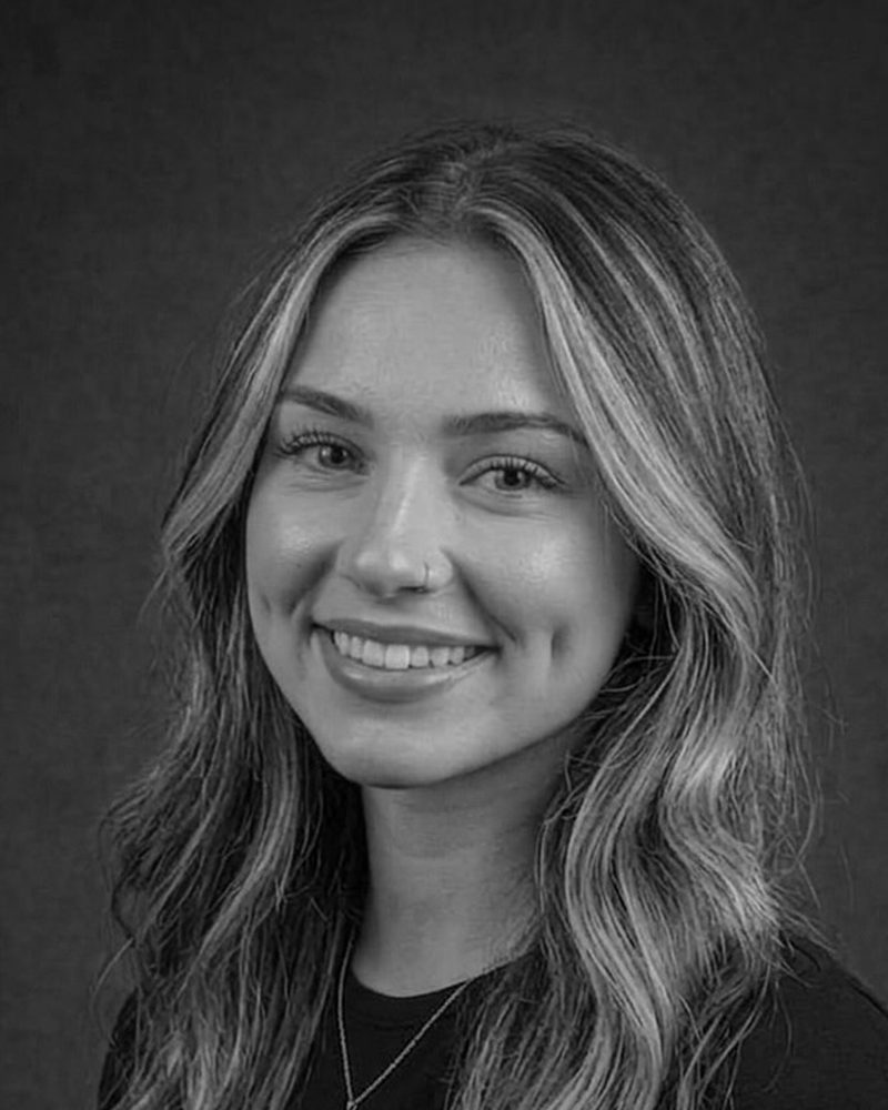 Ava Bennett, Admin Assistant